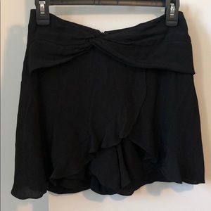 Nicole Miller black skort